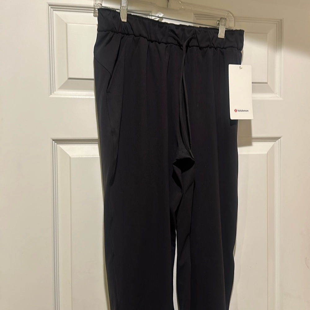 Lululemon High Rise Pants - NEVER WORN - TAGS ON